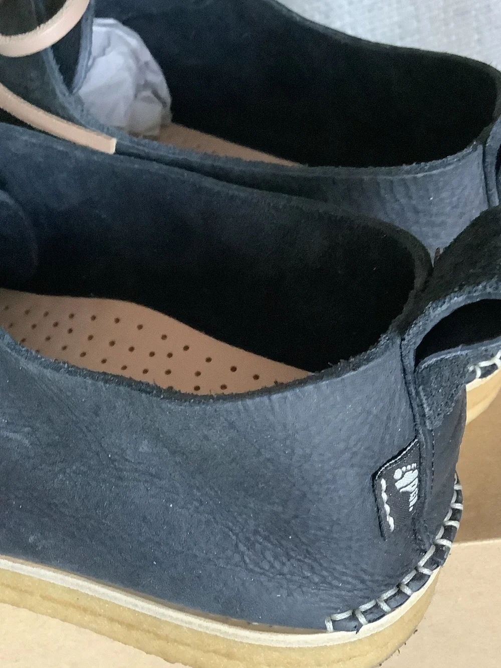 Men’s Black Leather Boat Shoes with Tan Laces